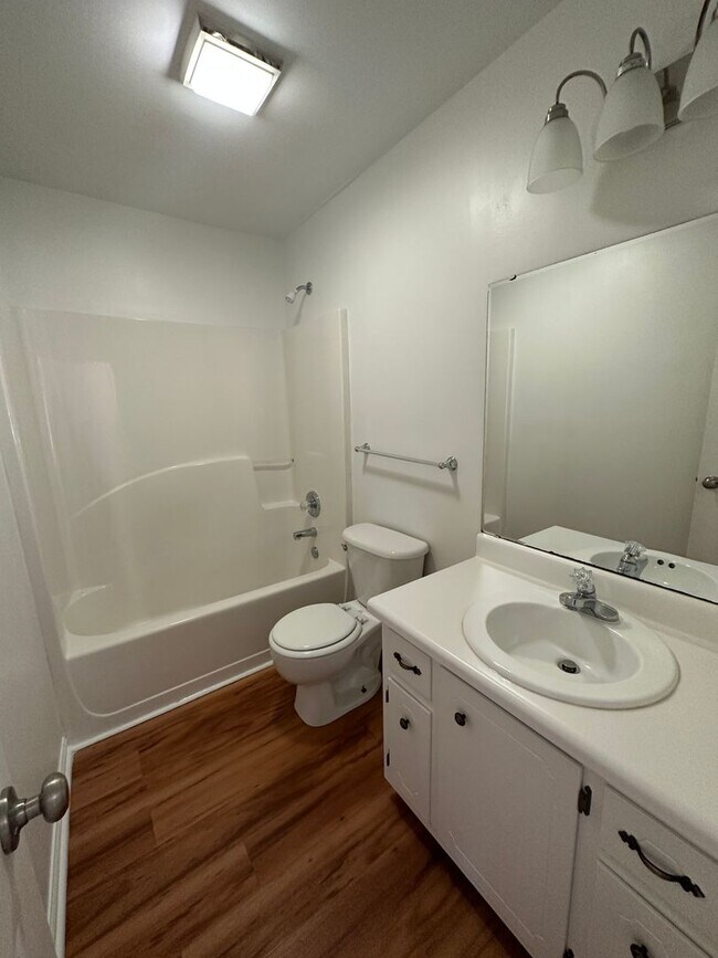 Building Photo - 3 bedroom close to Downtown Wendell