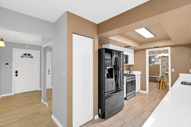 Building Photo - 2445 Keiser Ct