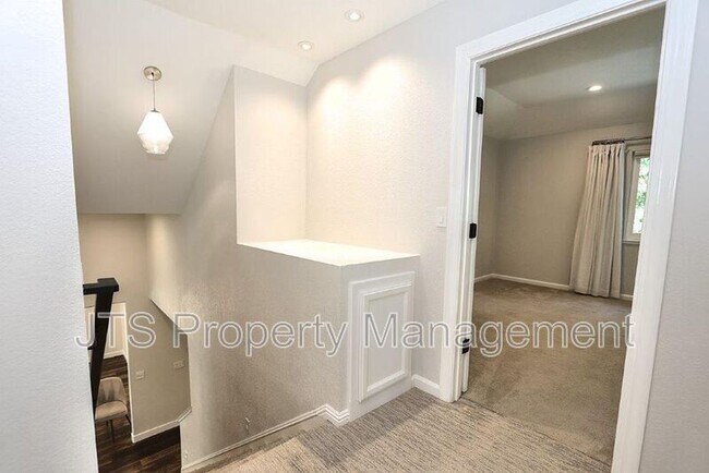 Building Photo - 2696 Prestwick Dr