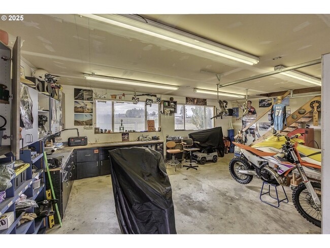 Building Photo - Verboort Country Retreat Front/Back Yards, Barn/shop with second story, Garden beds, lots of park...