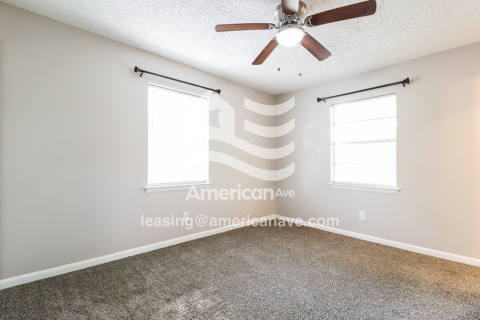 Building Photo - 6105 Santa Monica Dr