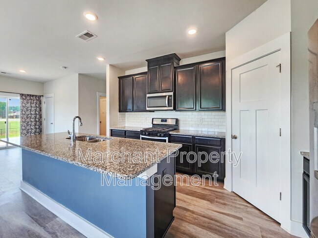 Building Photo - 130 Outback Dr