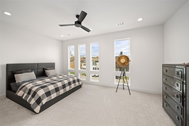 Building Photo - 2408 Gray St