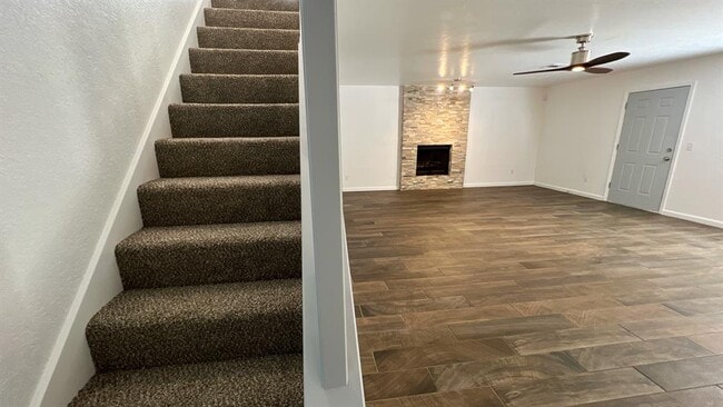 Building Photo - 8401 Azurewood Dr