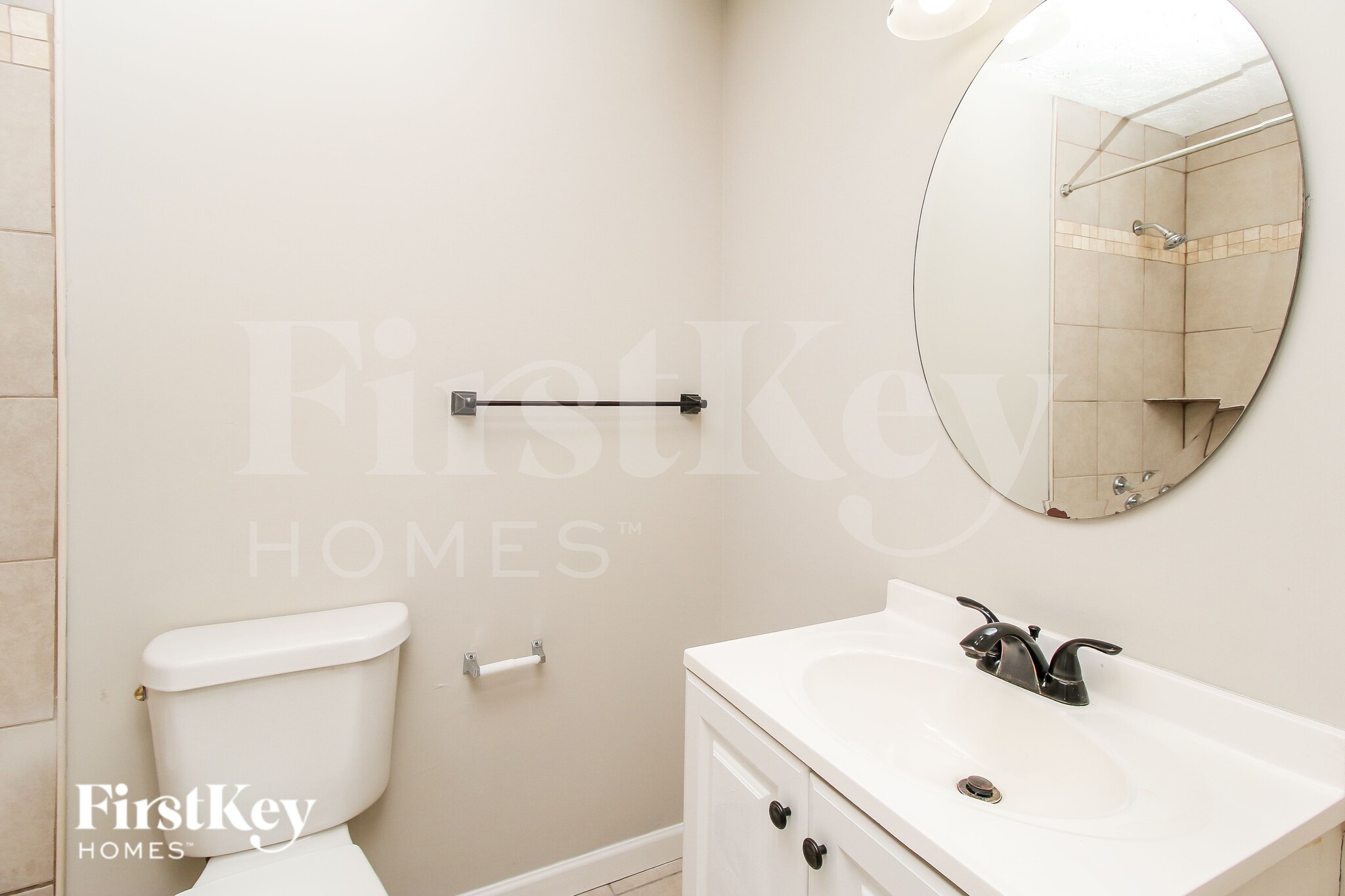 Building Photo - 2030 Chestnut Hill Cir