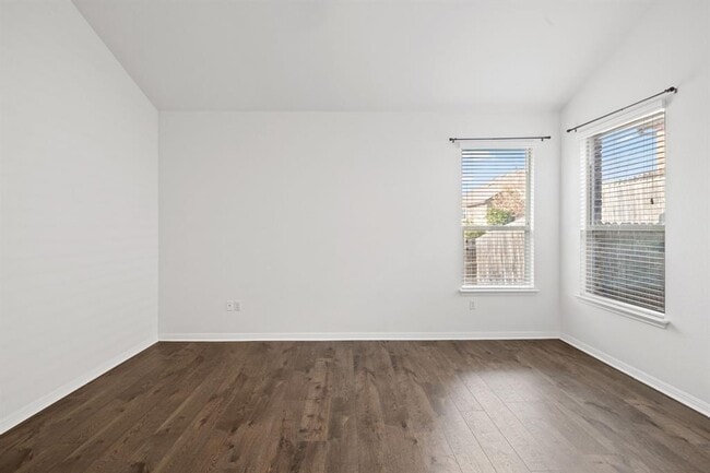 Building Photo - 10906 Bruneau Trail