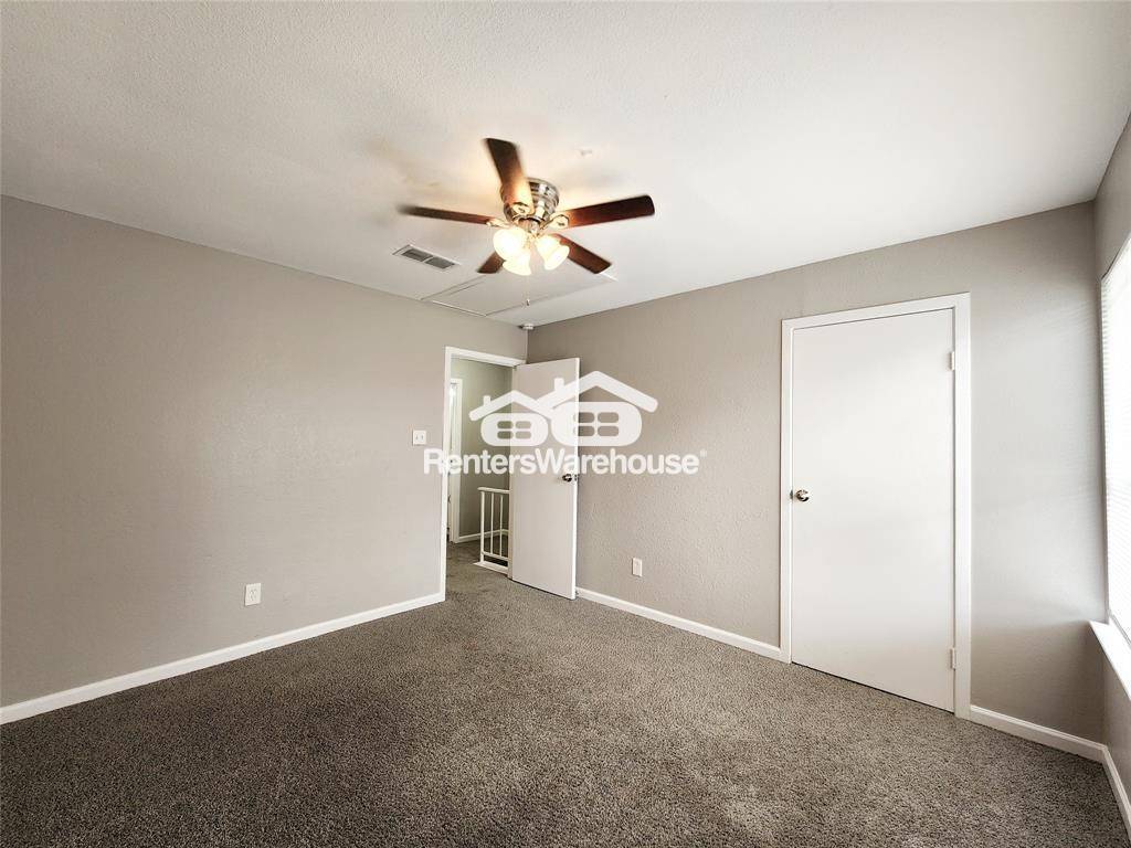Building Photo - 2110 Hilton Head Dr
