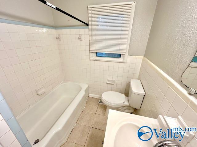 Building Photo - 4734 Bluehaven Dr NW