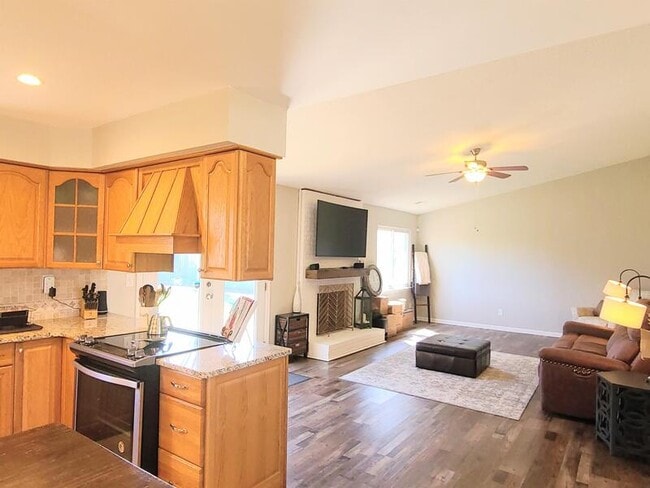 Building Photo - 1288 Nesbitt Dr