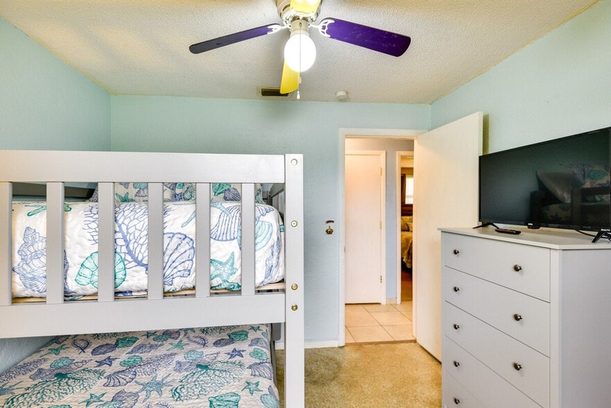 Building Photo - 1512 Richmond Ave