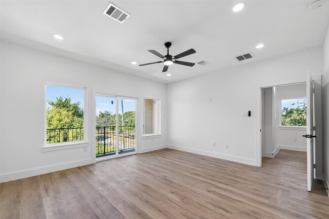 Building Photo - 3311 Nettleton St