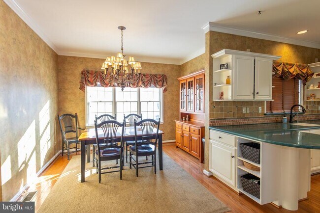 Building Photo - 616 Yardley Ln