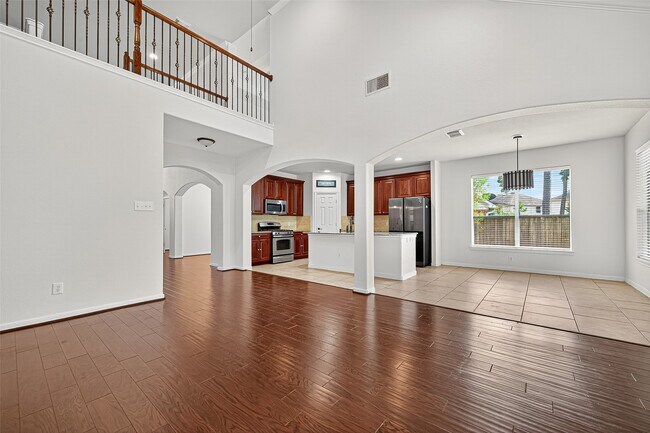 Building Photo - 15 Hadlock Pl