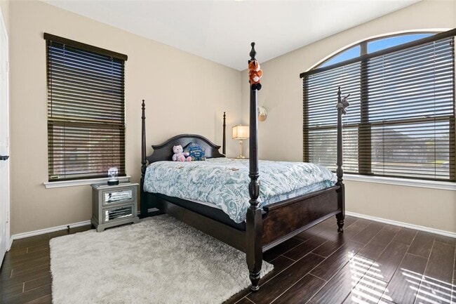 Building Photo - 920 Autumn Sage Way
