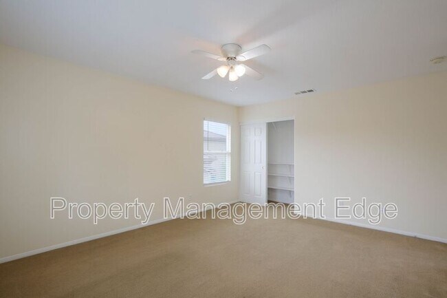 Building Photo - 32905 Northshire Cir