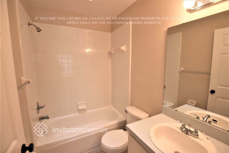 Building Photo - 2419 Braemar Dr