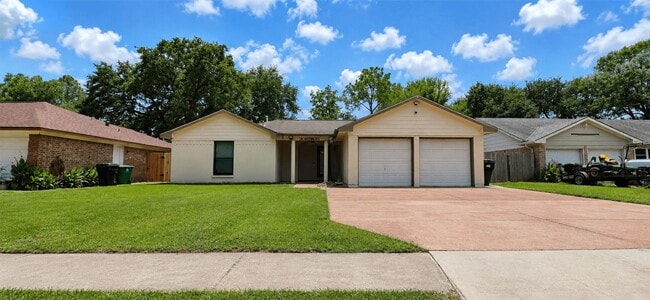 Building Photo - 13914 Bonnington Dr