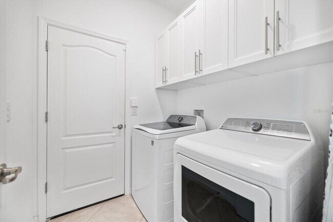 Building Photo - 6507 Clairborne Ln