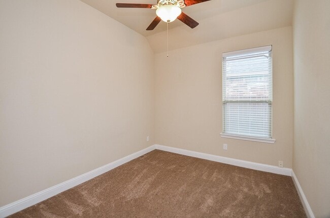 Building Photo - 27515 Huggins Crest Ct