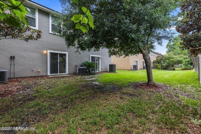 Building Photo - 631 Scrub Jay Dr