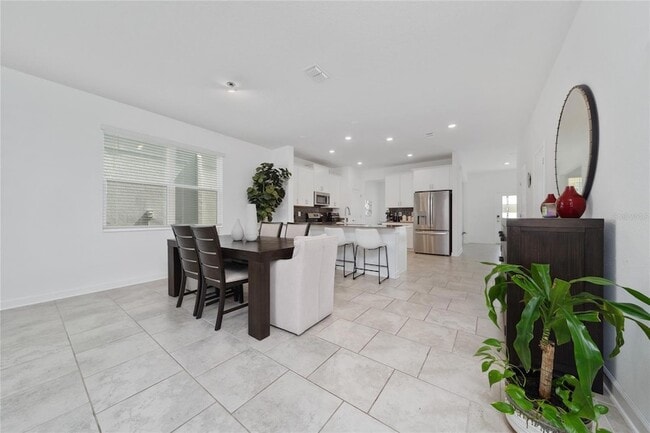 Building Photo - 11328 Listening Dr