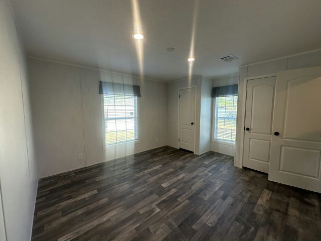 Building Photo - 2142 Sorority Ct