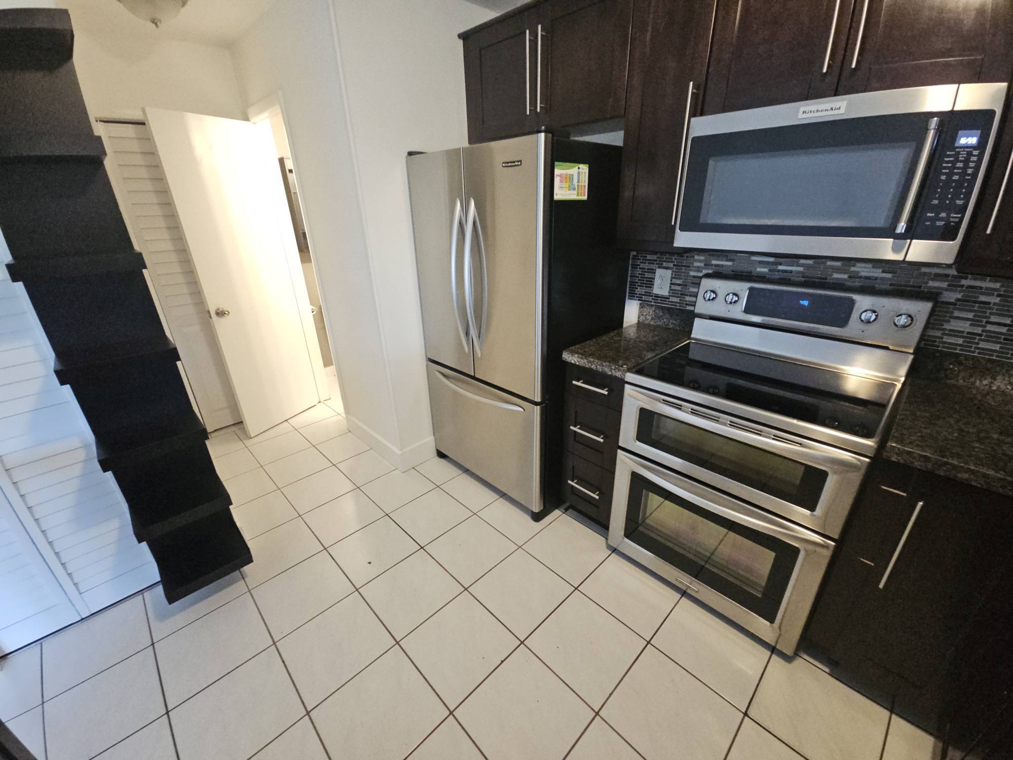 Building Photo - 2925 Belmont Ln