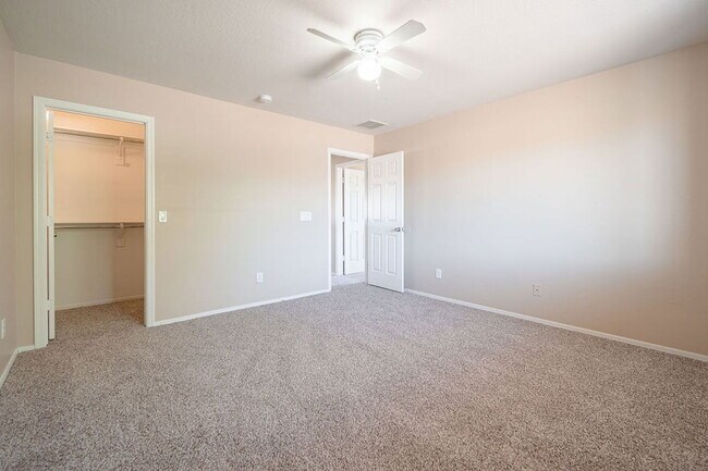 Building Photo - 26197 W Potter Dr