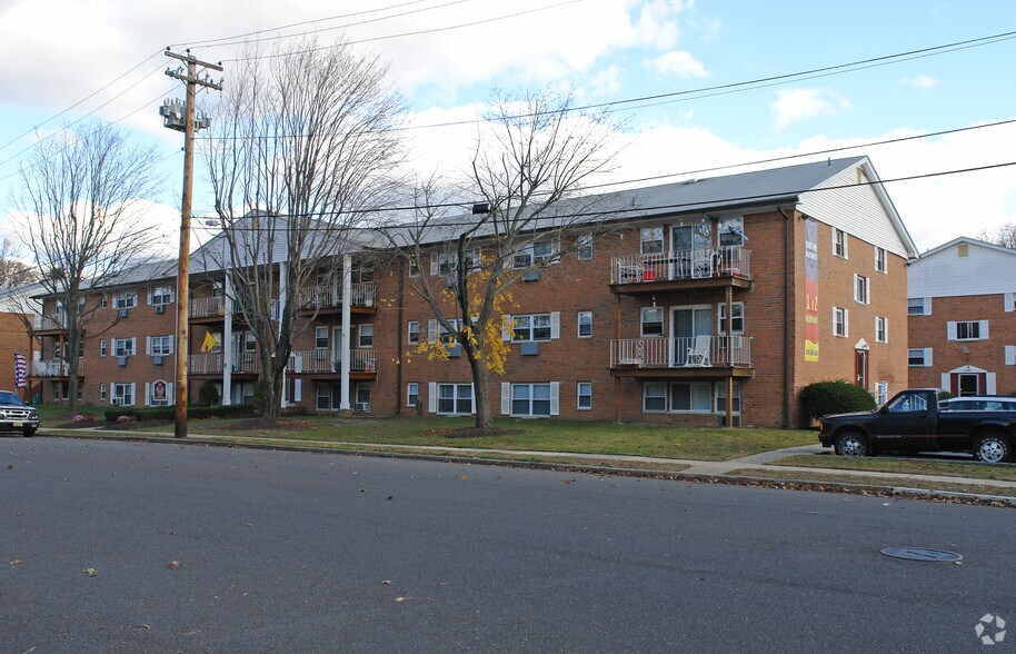 Parc One Apartments 91 Oak St Clementon NJ 08021 Apartment Finder