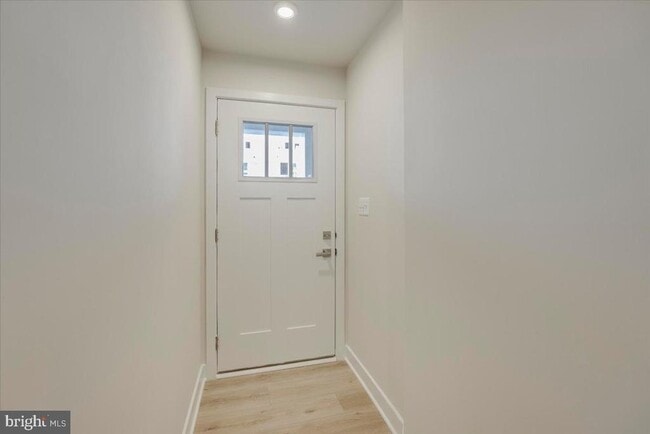 Building Photo - 9287 Tanfield Dr