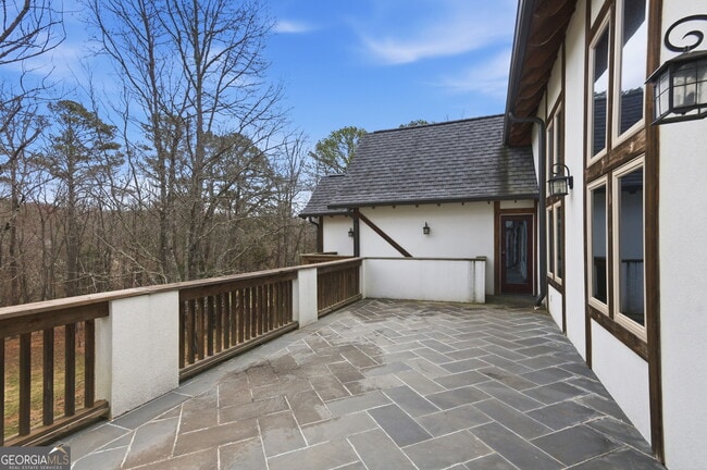 Building Photo - 1776 Old Country Pl