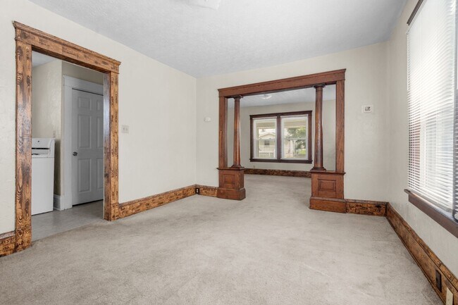 Building Photo - 1430 Newton St