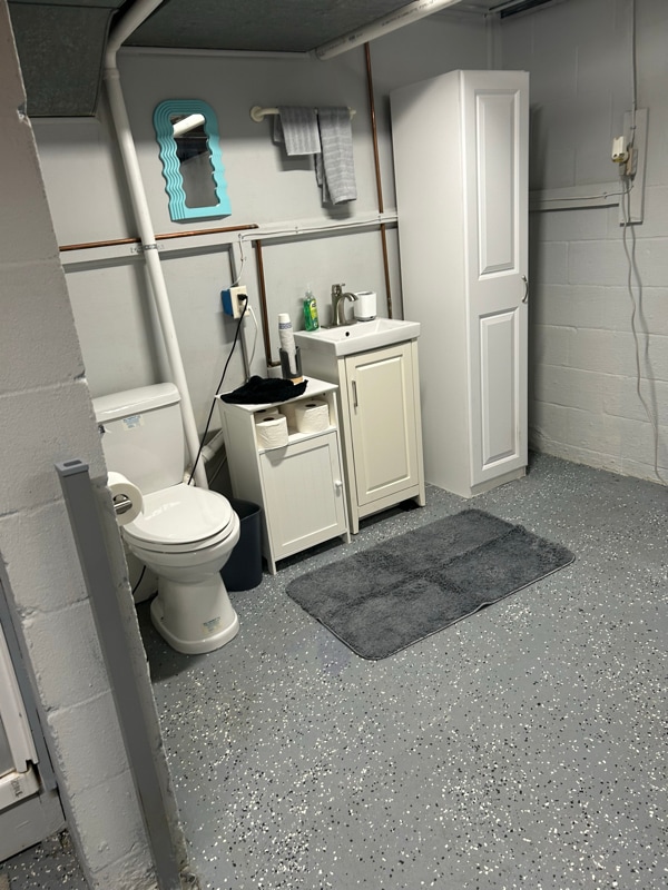 Building Photo - 2920 Gerbert Rd