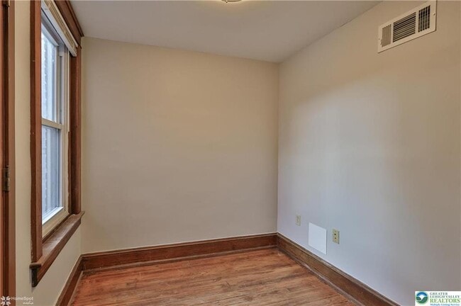 Building Photo - 1035 Spring St