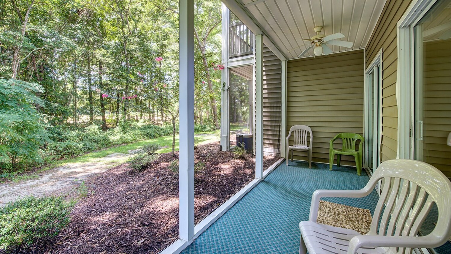 Building Photo - 1041 Blue Stem Dr