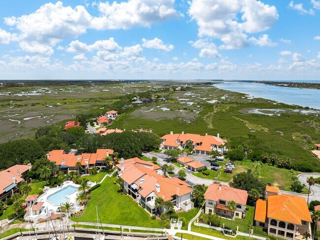 Building Photo - 3505 Harbor Dr