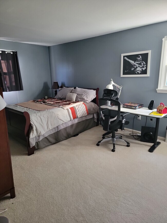 Bedroom - 310 4th St