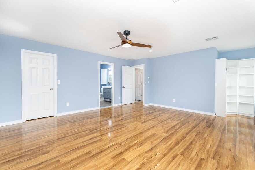 Building Photo - 249 Babbs Rd