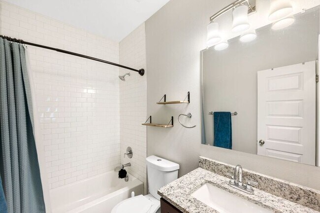 Building Photo - 5803 Poplar St