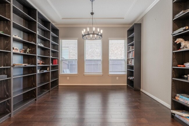 Building Photo - 8727 Hideout Bnd