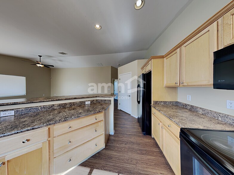 Building Photo - 6688 W Brightwater Way