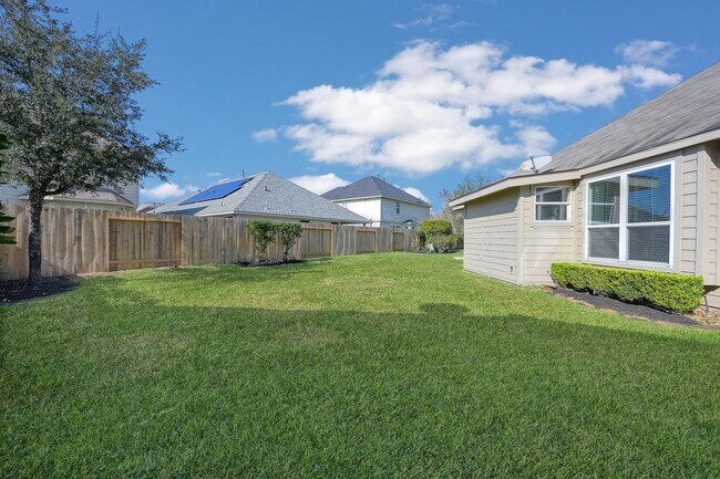 Building Photo - 30819 Lavender Trace Dr