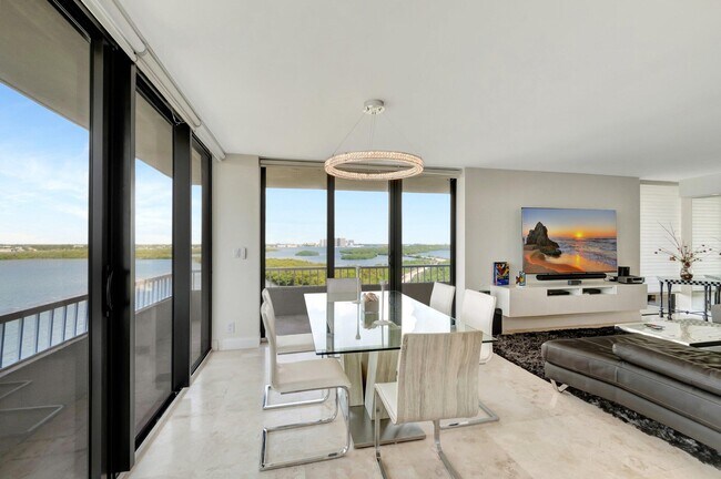 Building Photo - 5550 N Ocean Dr