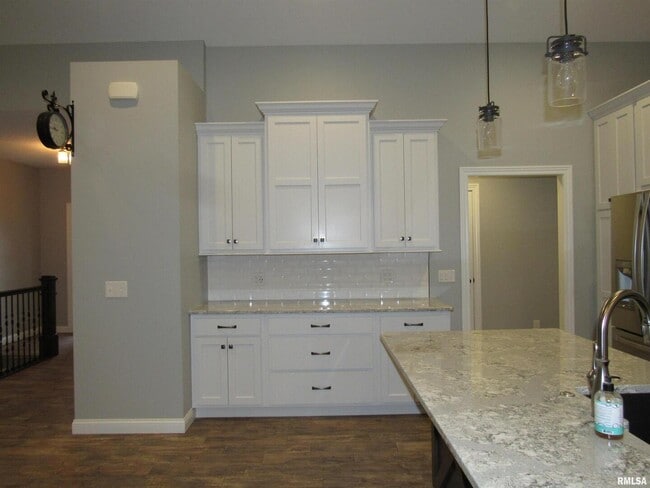 Building Photo - 1659 Celtic Ct