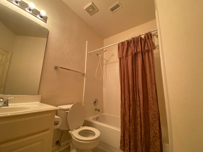 Building Photo - 4473 White Rock Ln