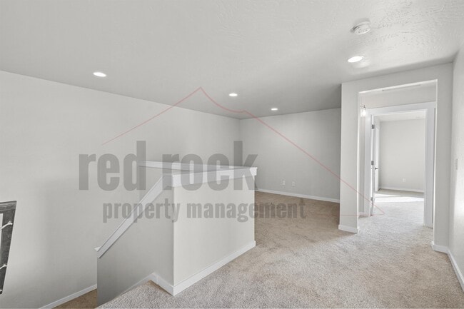 Building Photo - 1228 N Tschirley Rd