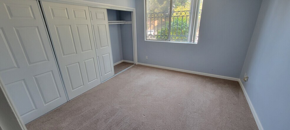 2nd Bedroom - 5974 Buckingham Pky