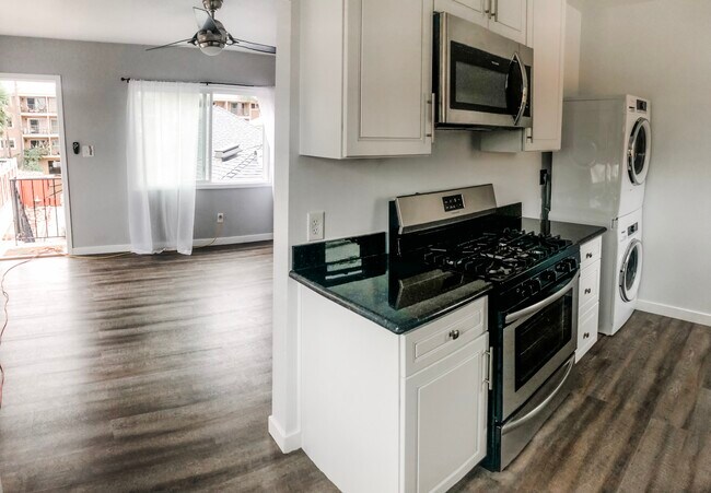 Building Photo - 3949 8th Ave