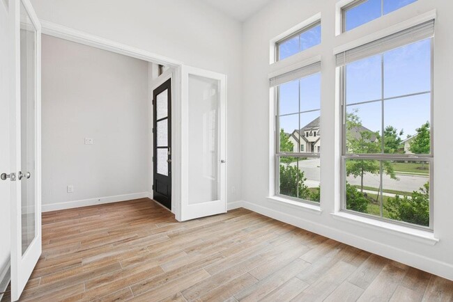 Building Photo - 16705 Christina Garza Dr