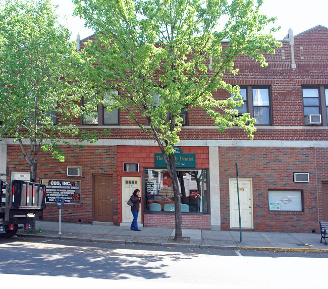 Building Photo - 101-107 Frank E Rodgers Blvd N